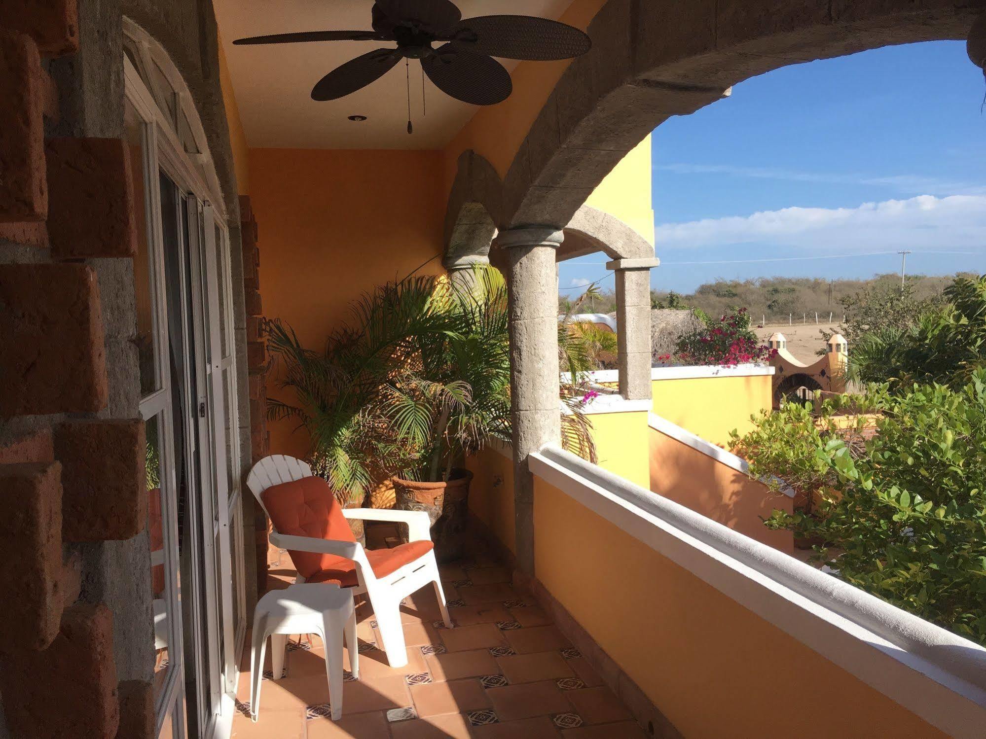El Sol La Vida Beach Front B/B Adults Only Mazatlan Exterior photo